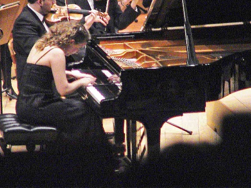 LAURA_PIANISTA4.jpg