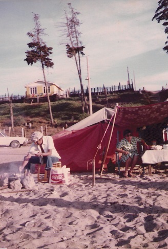 1983 Playa Loncura, Litoral central de Chile.