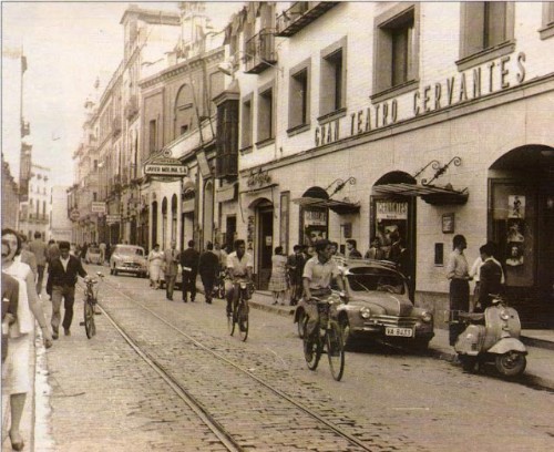 fachada del teatro en los años 60